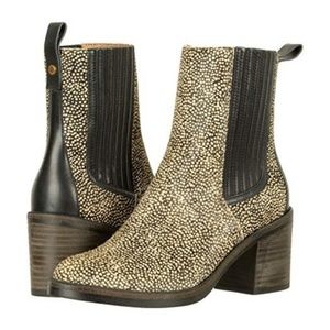 ugg camden exotic ankle boot bootie block heel EUC